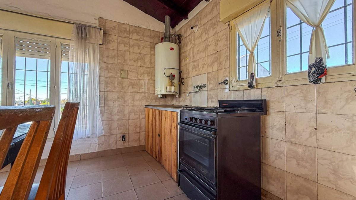 Foto 21 — VENTA Casa 2 Amb con garage + Departamento 3 Amb