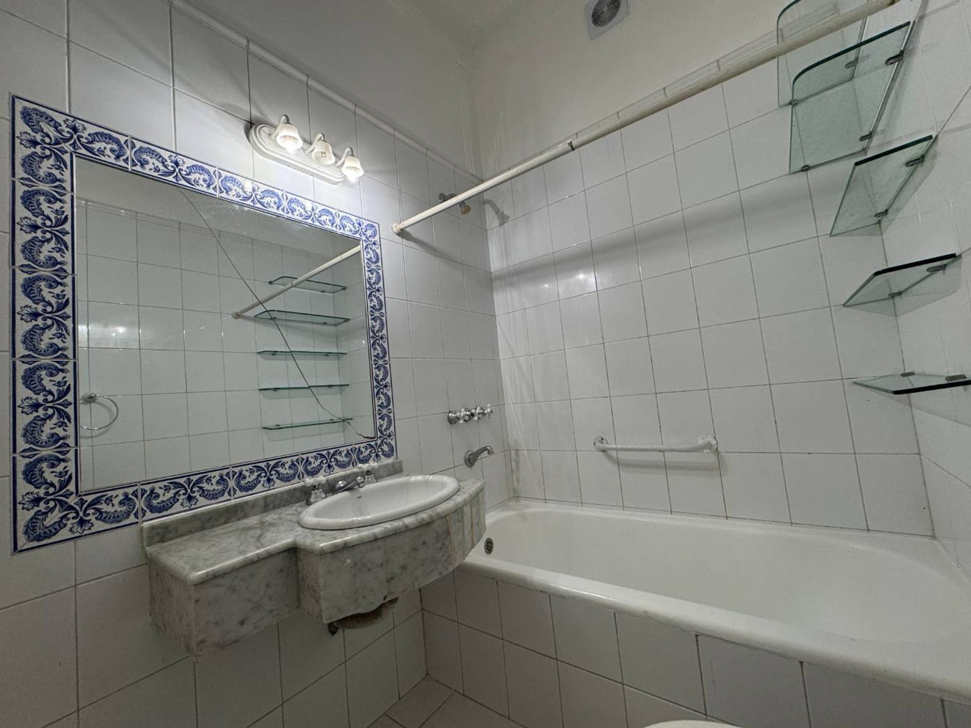Foto 15 — DPTO CUATRO AMBIENTES EN ALQUILER  EN RECOLETA