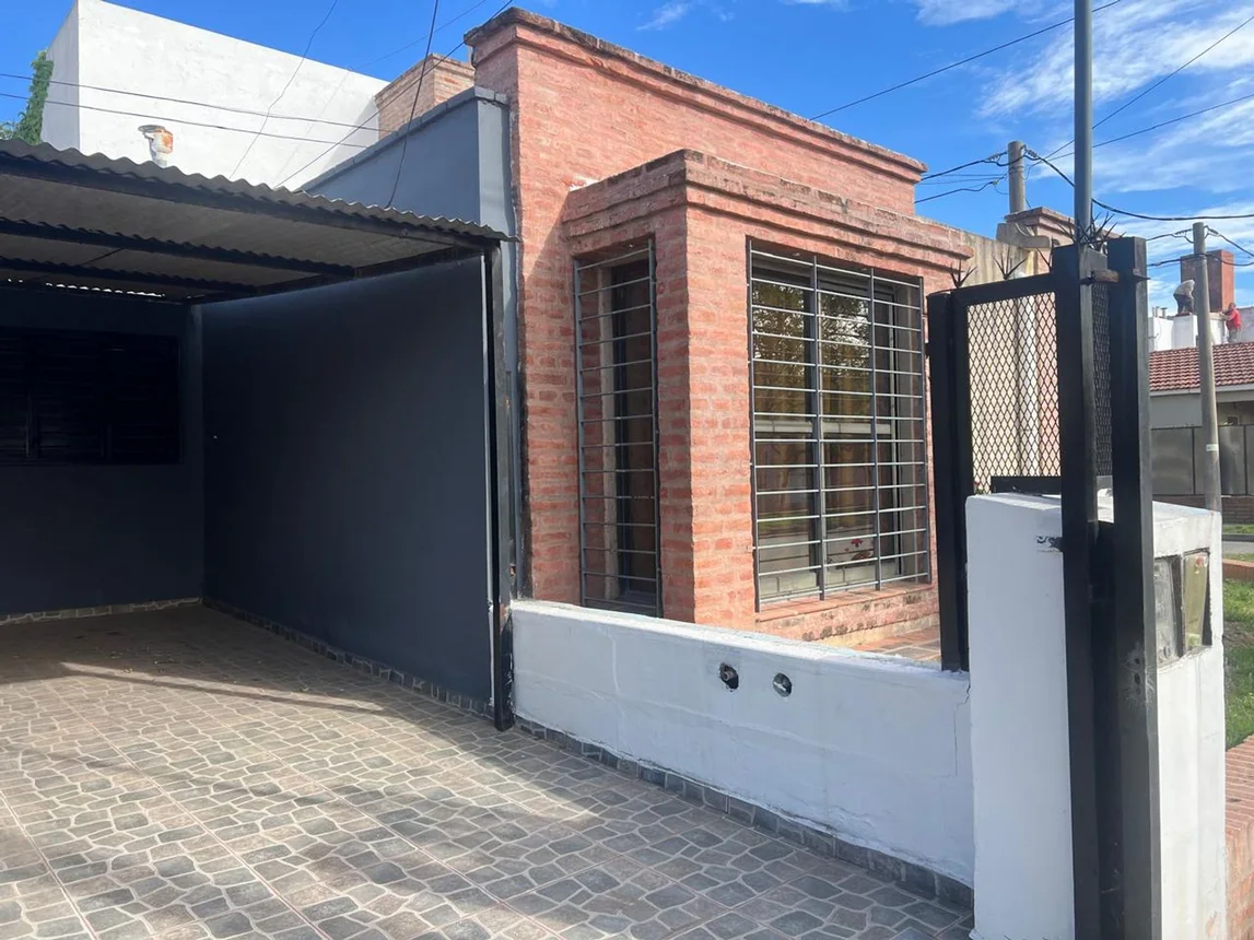 Casa de 3 ambientes en venta en Córdoba, Aarón Castellanos 3300, foto 2