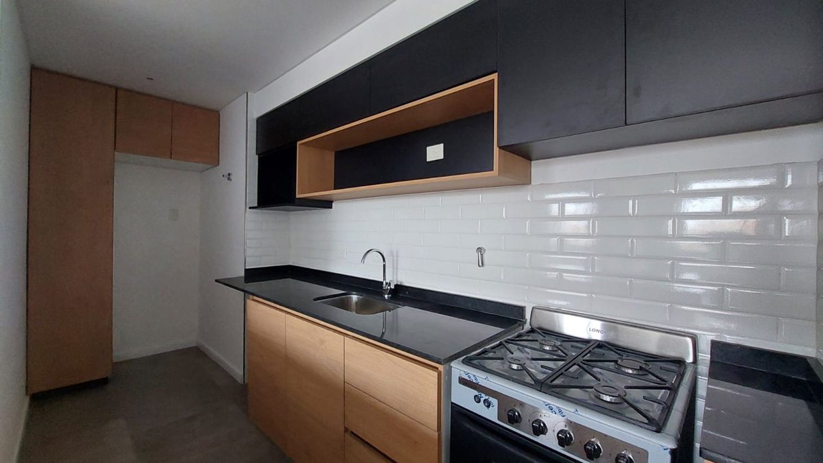 Foto 6 — Departamento Venta dos ambientes Bernal cochera