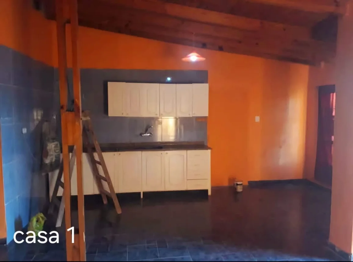 Venta casa y dos departamentos. guaymallén., foto 2