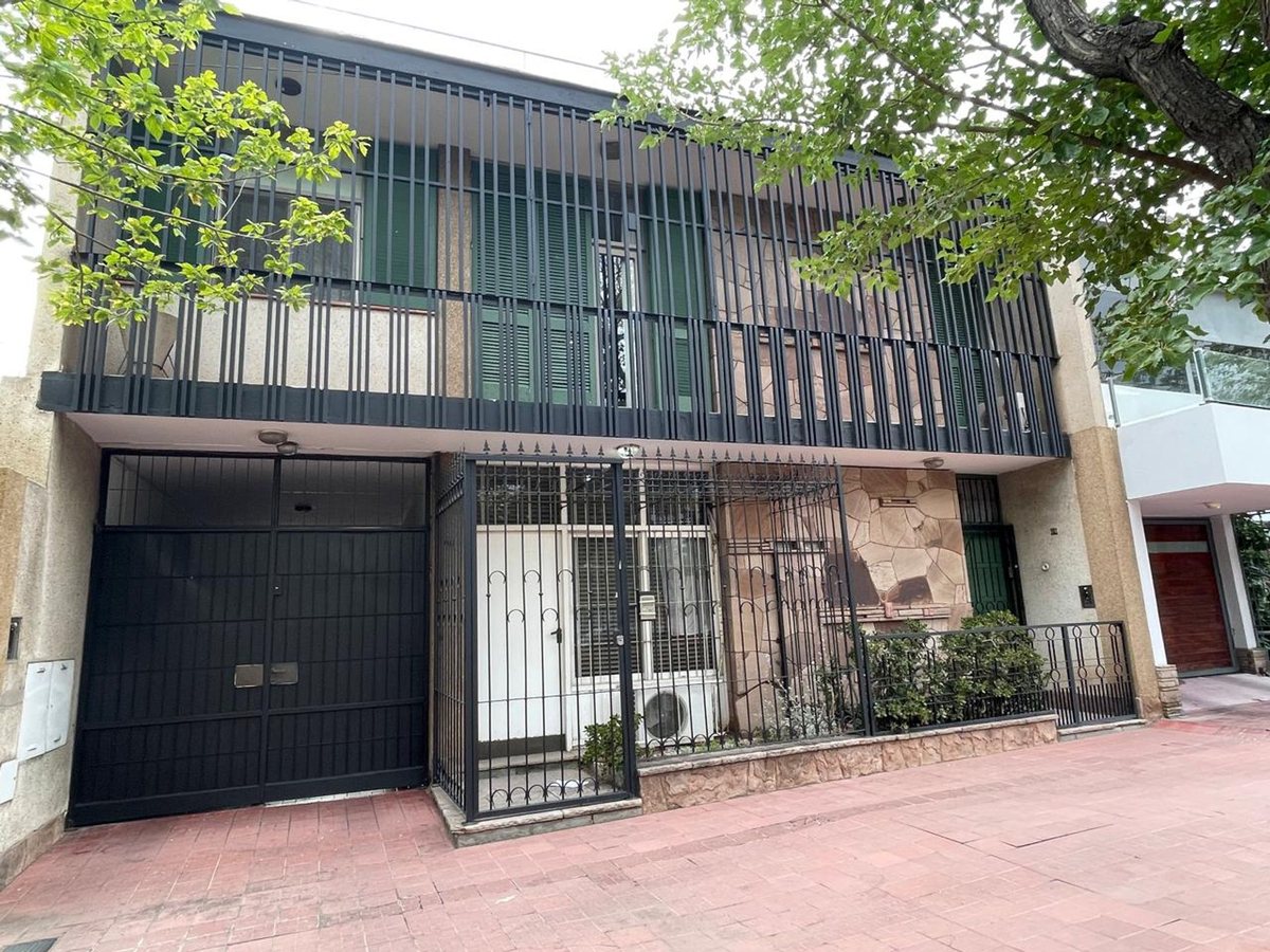 Casa en Arístides Villanueva 100