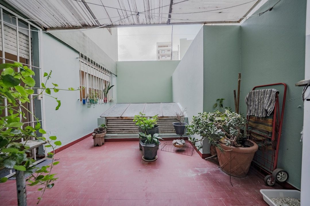 VENTA DPTO 5 AMBIENTES ALMAGRO-PERMUTA
