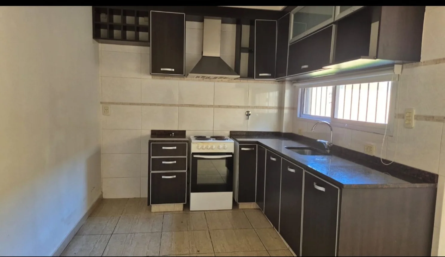 PH de 2 ambientes en venta en Lomas del Mirador, Sargento Cabral 3800