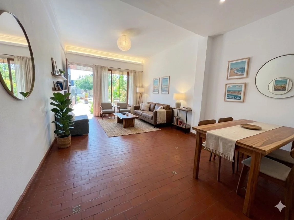 Casa dúplex de 3 ambientes en venta en Mar del Plata, Carasa 3100