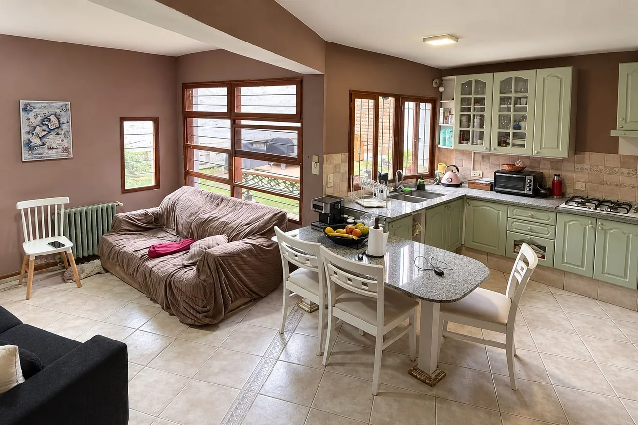 Casa dúplex de 3 ambientes en venta en Neuquén, Basavilbaso 1300, foto 4