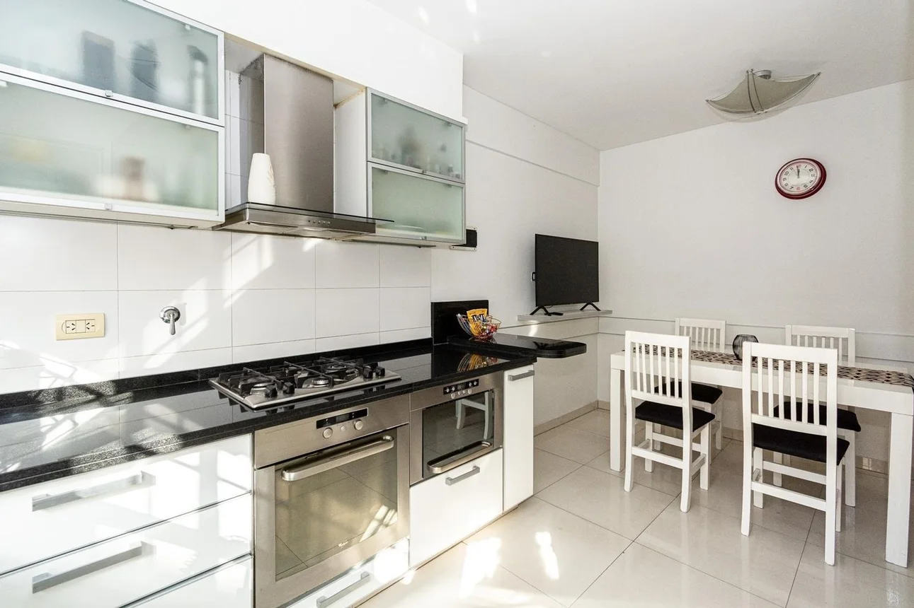 Casa tríplex de 5 ambientes en venta en Villa del Parque, Campana 3000, foto 4