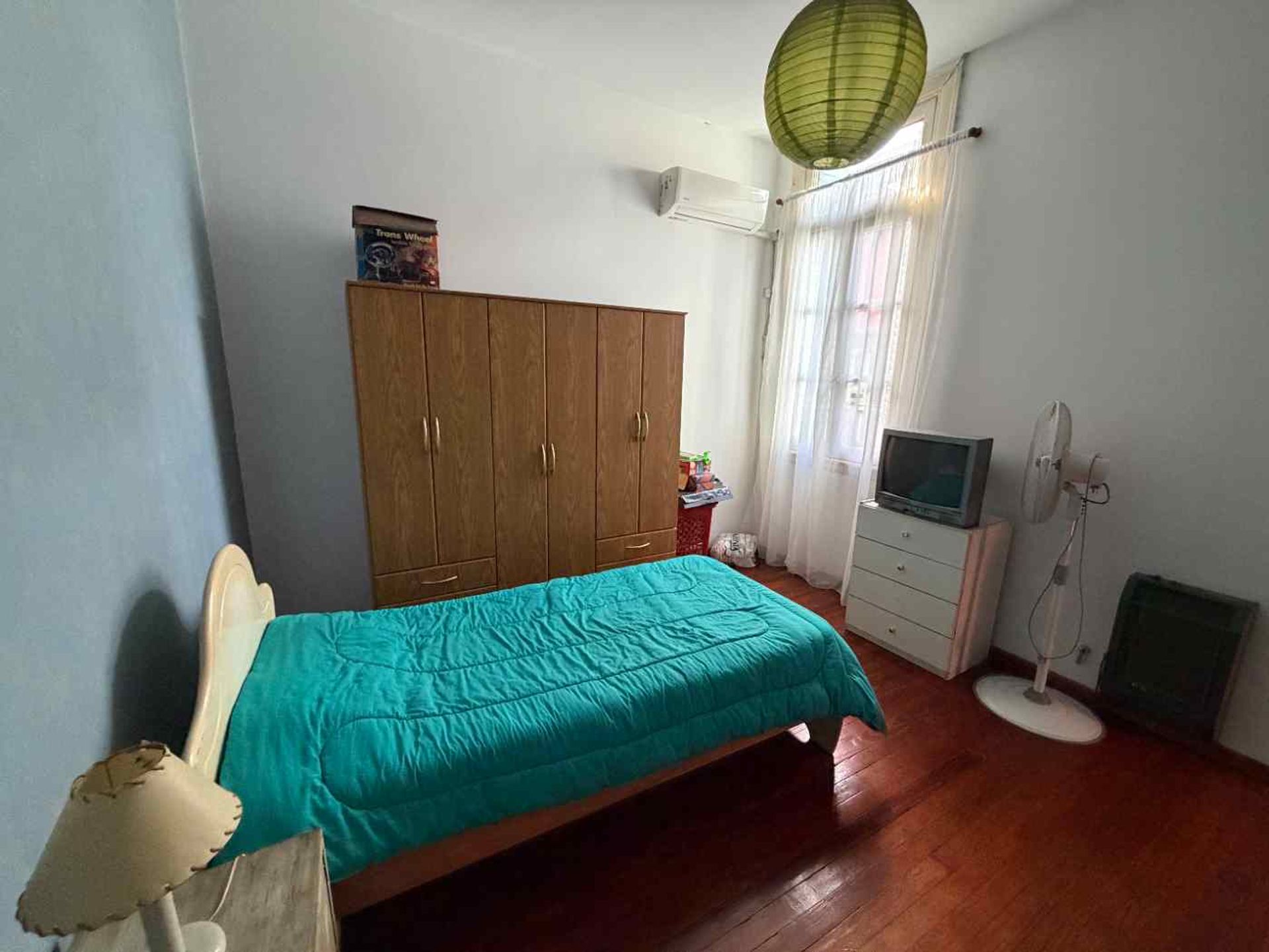 Foto 9 — VENTA CASA 3 AMB LINIERS CON PATIO Y DEPENDENCIA