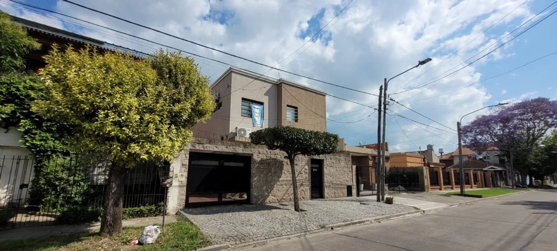 Casa de 4 ambientes en venta en Berazategui, Calle 27 3700