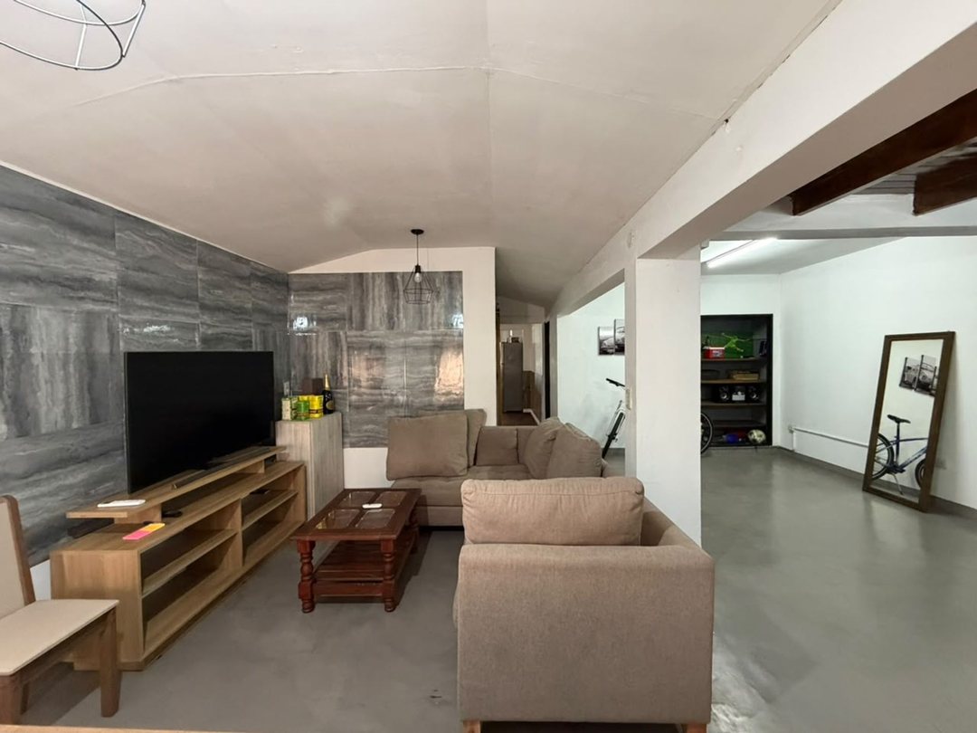 CASA VENTA LISANDRO OLMOS LA PLATA ESCRITURADA