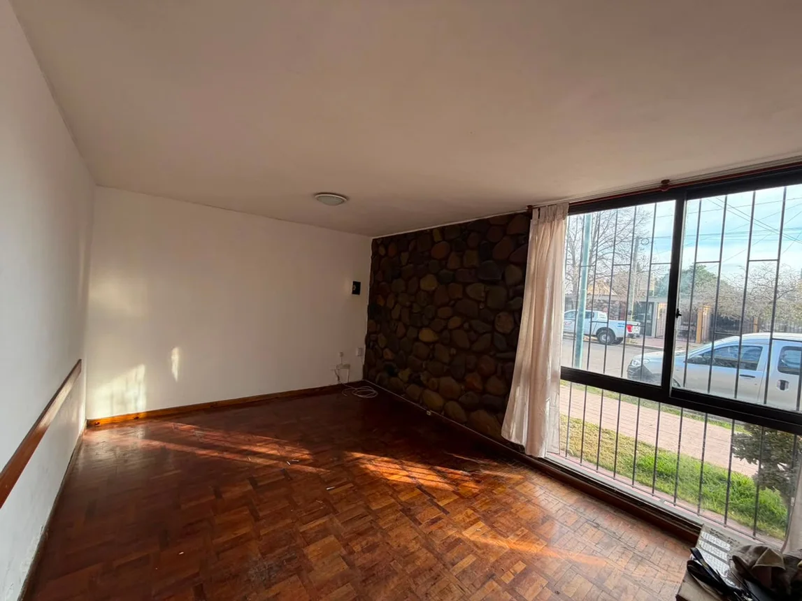Casa de 6 ambientes en venta en Godoy Cruz, Las Calandrias 600, foto 2
