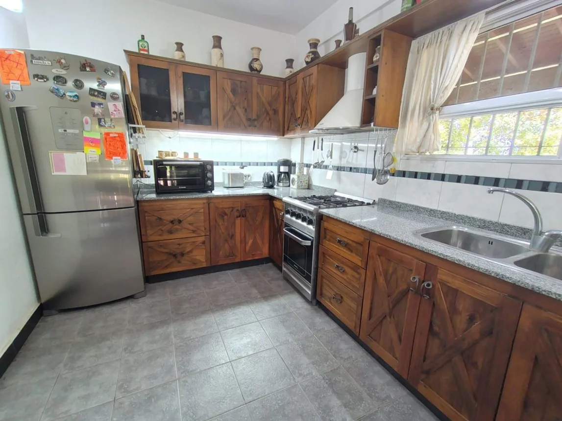 Casa de 4 ambientes en venta en Florencio Varela, Calle 1379 1100, foto 3