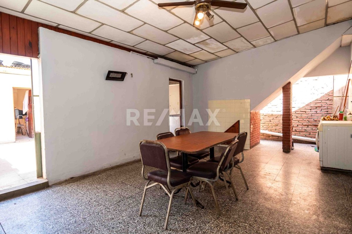CASA EN VENTA MACROCENTRO 4 DORMITORIOS - foto 20