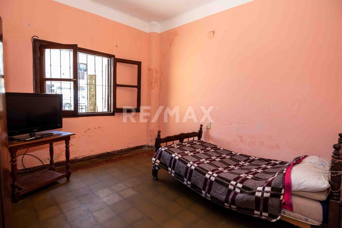 CASA EN VENTA MACROCENTRO 4 DORMITORIOS - foto 10