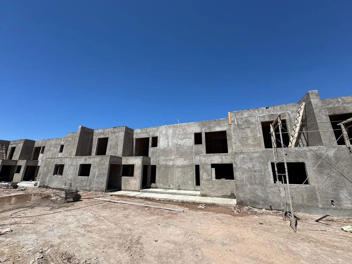 Dúplex de 4 ambientes en venta en Luján de Cuyo, Lateral Sur J.j. Paso, Carrodilla 2100, foto 3