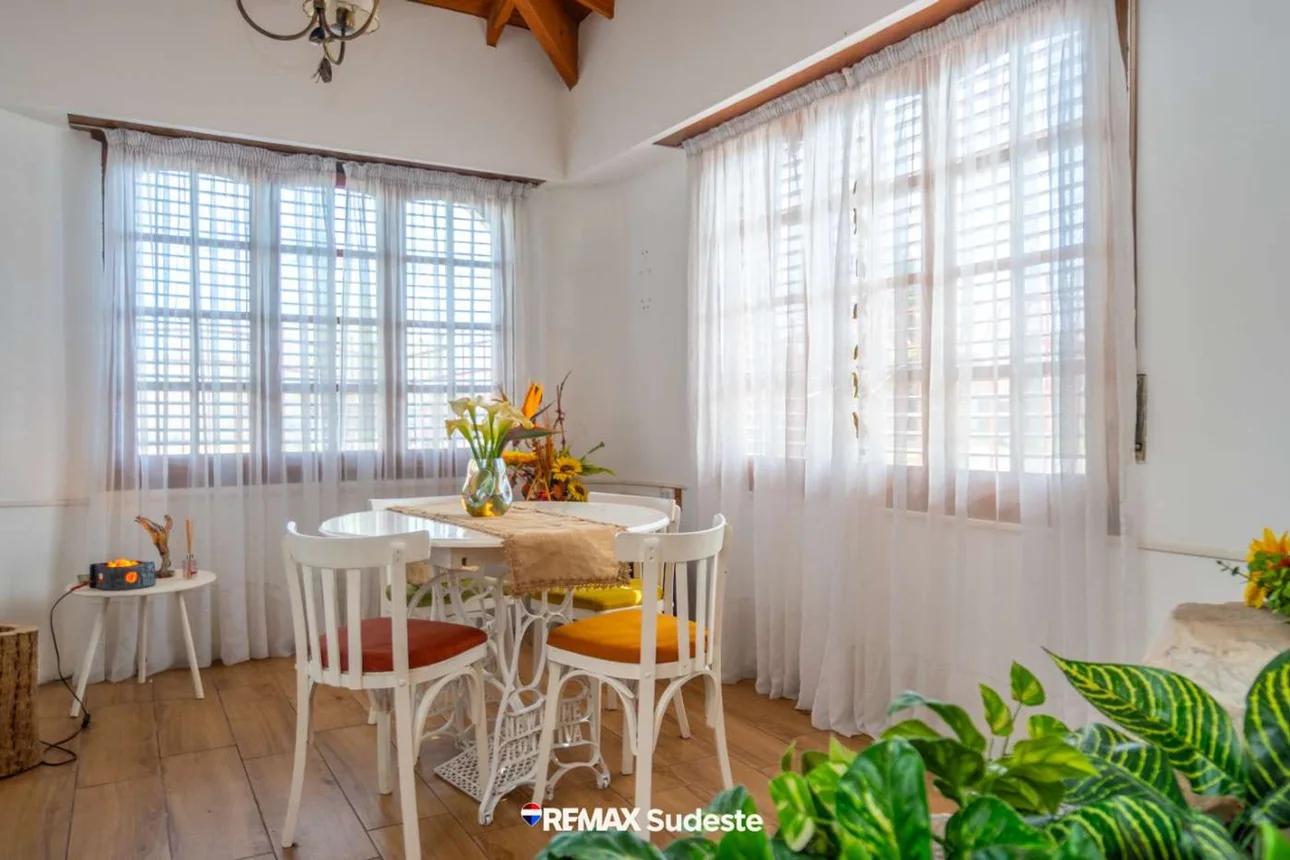 Casa 4 ambientes en esquina - villa delfina, foto 4