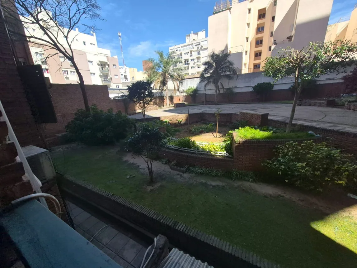 Departamento de 3 ambientes en alquiler en Córdoba, 27 de Abril 1700