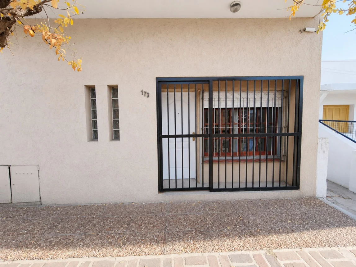 PH de 3 ambientes en venta en Villa Tesei, República de Siria 100