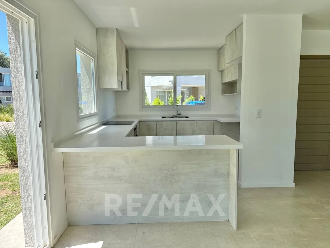 Casa en venta en Pilar, foto 4