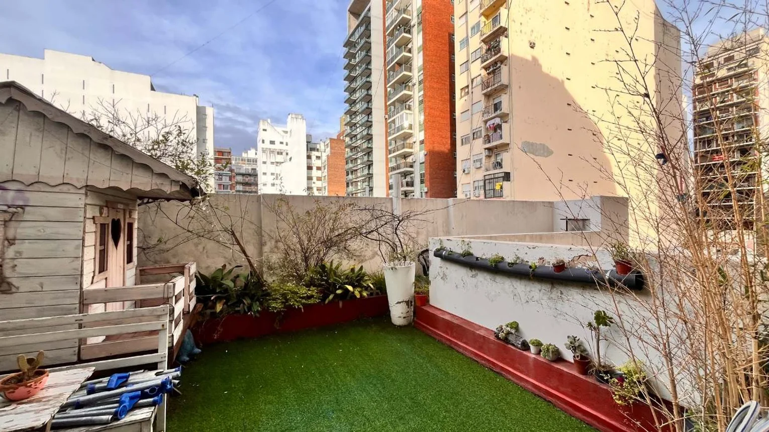 Venta 3 amb balcón terraza/patio 3ºcfte. almagro, foto 2