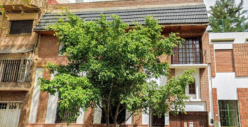 Venta de casa de 6 amb con garage, patio y terraza