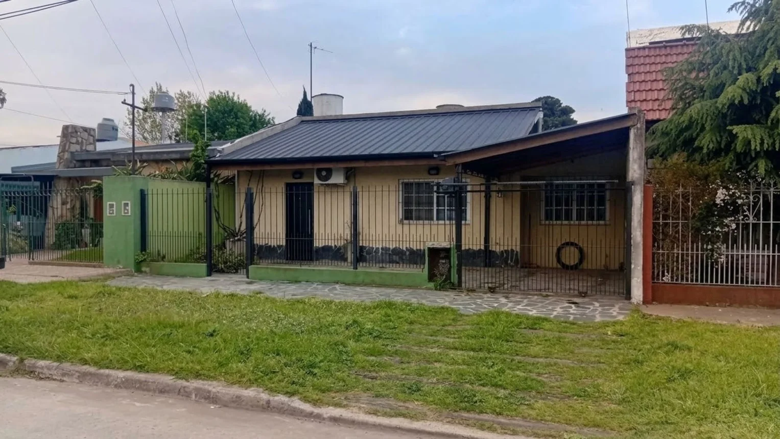 Casa de 5 ambientes en venta en Moreno, Esteban de Luca 2100, foto 5
