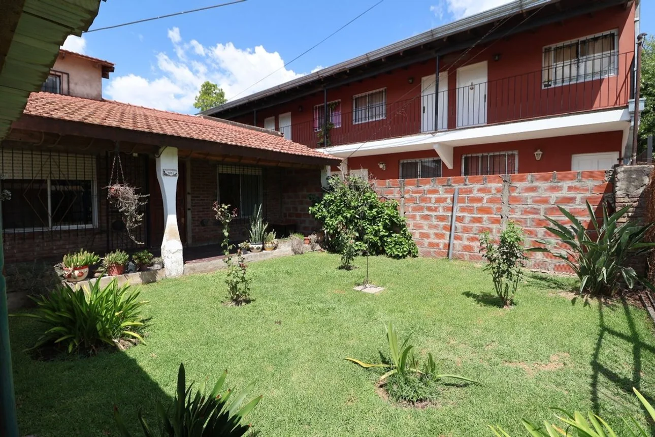 Casa de 5 ambientes en venta en Del Viso, Las Violetas 1300, foto 2