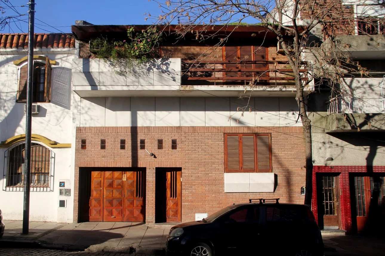 Casa de 4 ambientes en venta en Parque Avellaneda, Azul 900