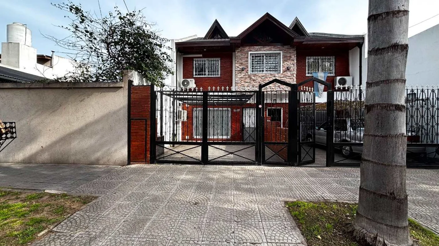 PH de 5 ambientes en venta en La Tablada, Catriel 5000, foto 3