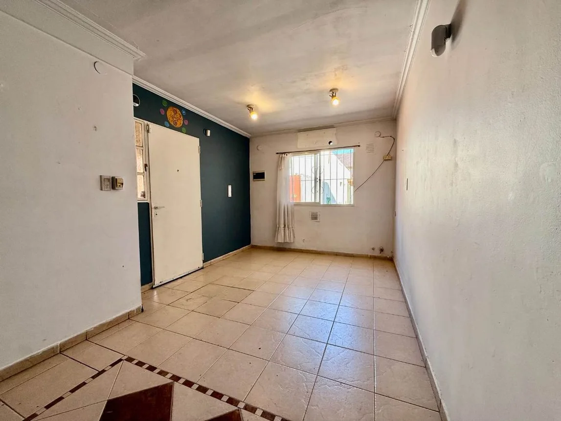 PH de 3 ambientes en venta en Castelar, Chenaut 800, foto 5