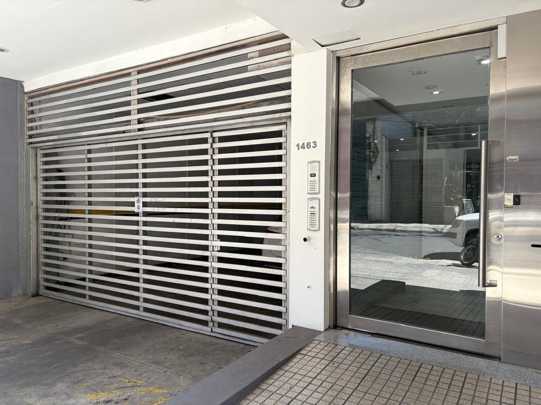 VENTA COCHERA ZONA CENTRO RIO