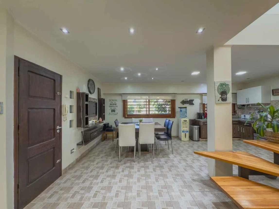 Casa en venta en Berazategui, foto 2