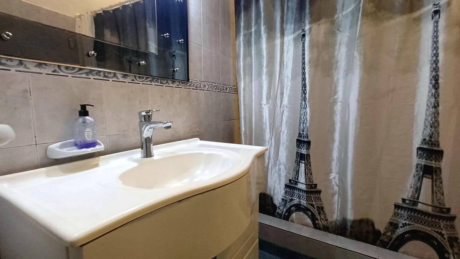 Casa de 4 ambientes en venta en Lanús Este, Héroes de Malvinas 1300, foto 3