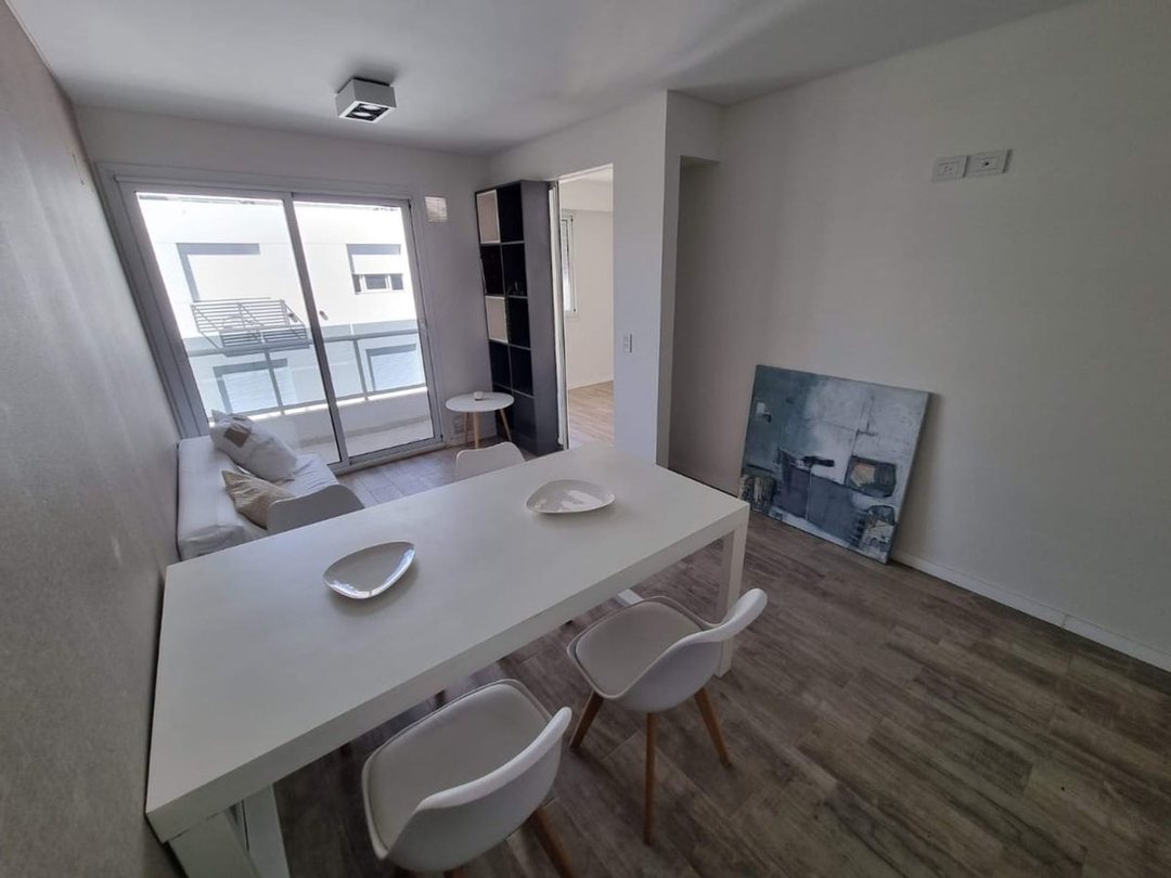 VENTA Semipiso 1 dormitorio  balcón Barrio Martin