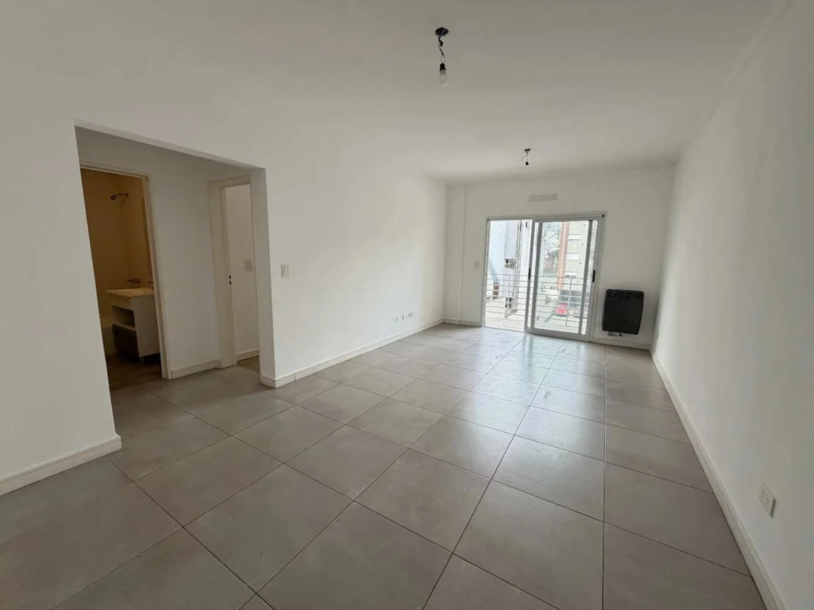 Departamento en alquiler en Tigre, Avenida Cazón 1100
