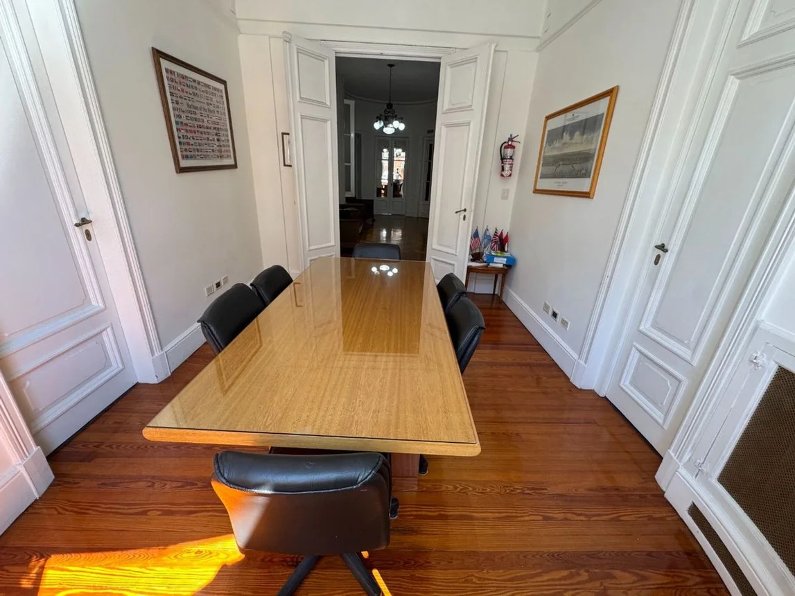 Departamento de 5 ambientes en alquiler en Monserrat, Avenida Belgrano 500, foto 3