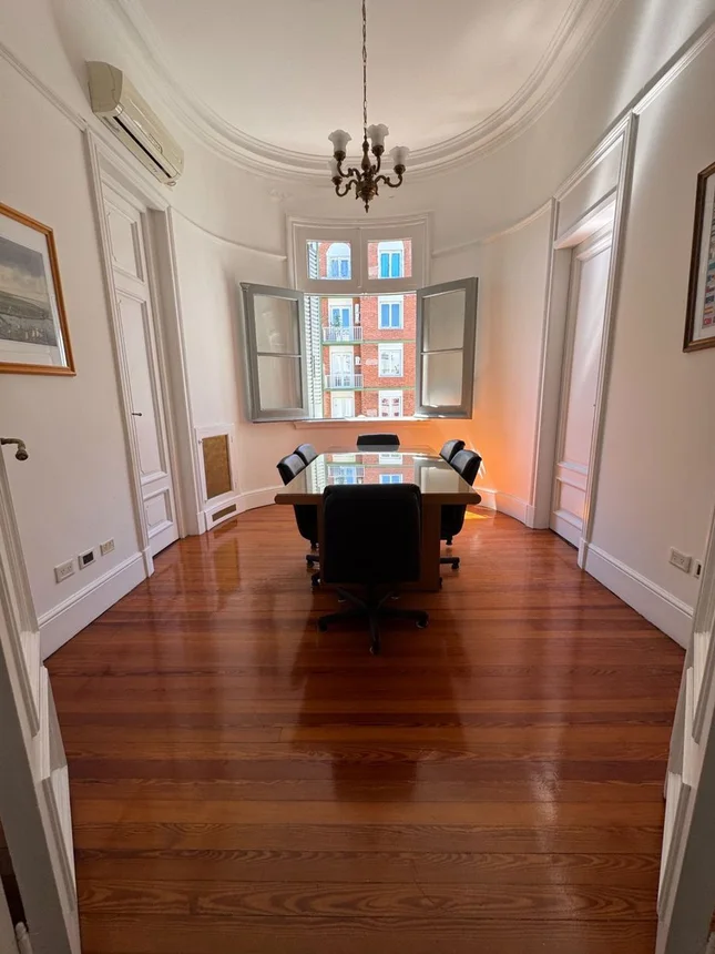 Departamento de 5 ambientes en alquiler en Monserrat, Avenida Belgrano 500, foto 2