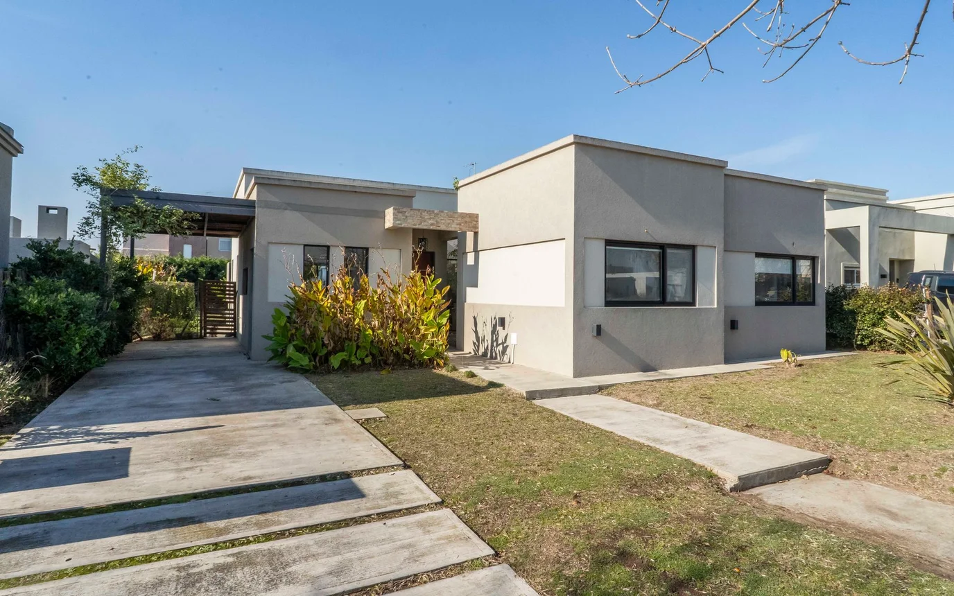 Casa en venta en Pilar