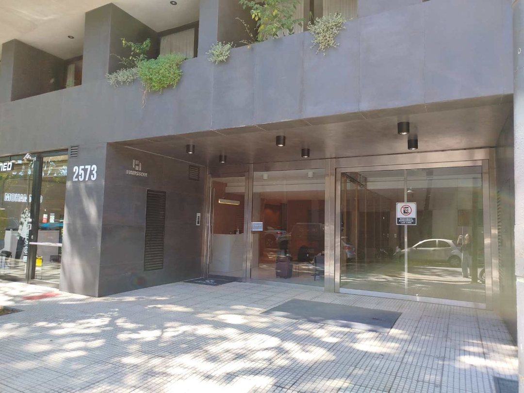 EN VENTA COCHERA DESCUBIERTA EN PALERMO