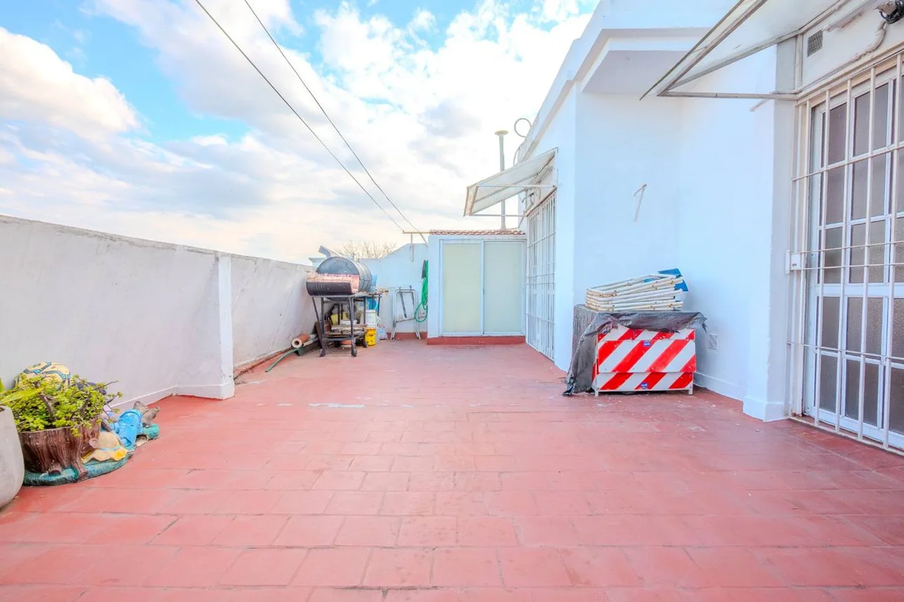 PH de 3 ambientes en venta en Flores, Zuviría 2200