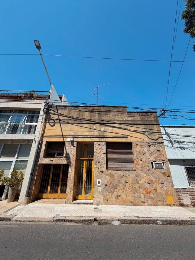 Casa de 7 ambientes en venta en Paraná, Montevideo 0