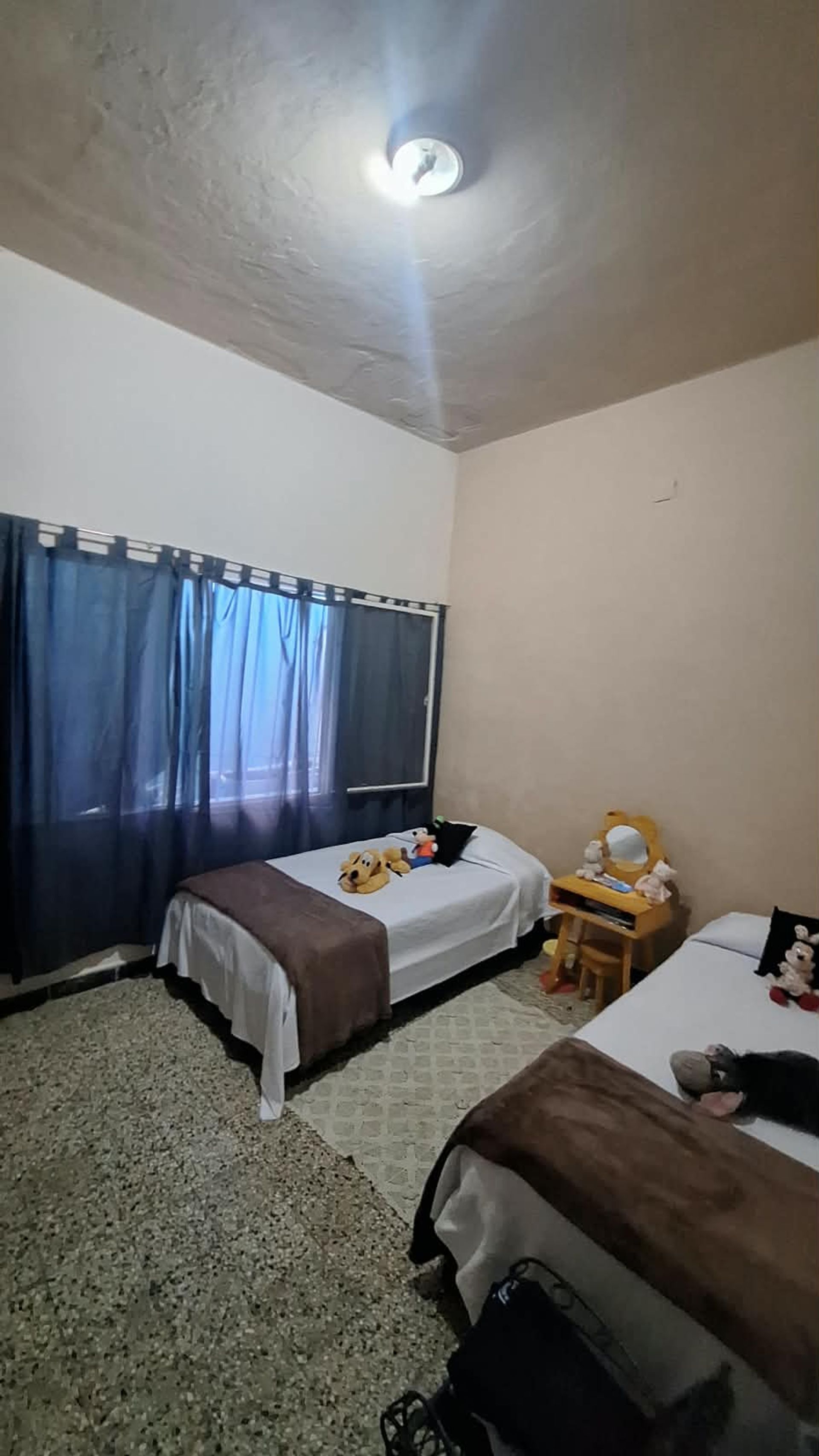 CASA EN VENTA 2 DORMITORIOS ZONA SUR - foto 5