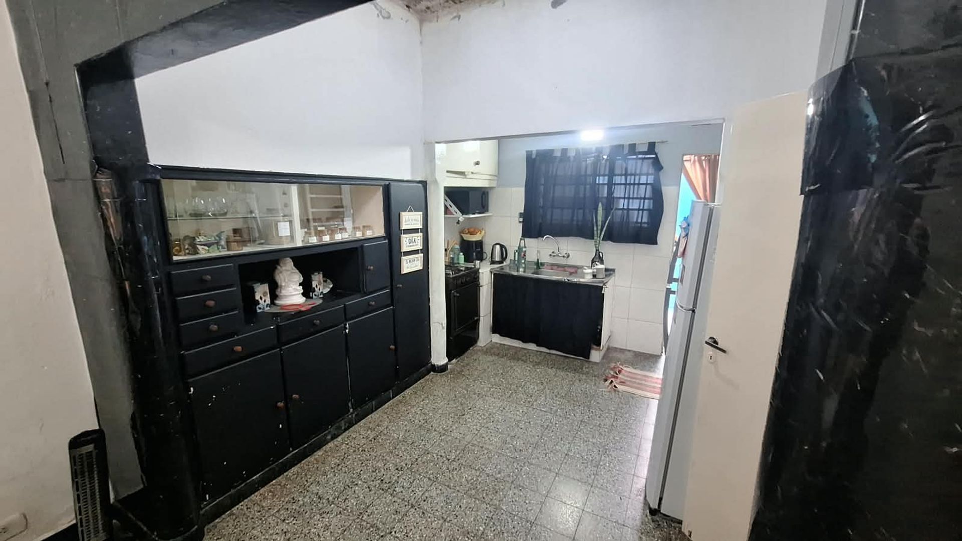 CASA EN VENTA 2 DORMITORIOS ZONA SUR - foto 2