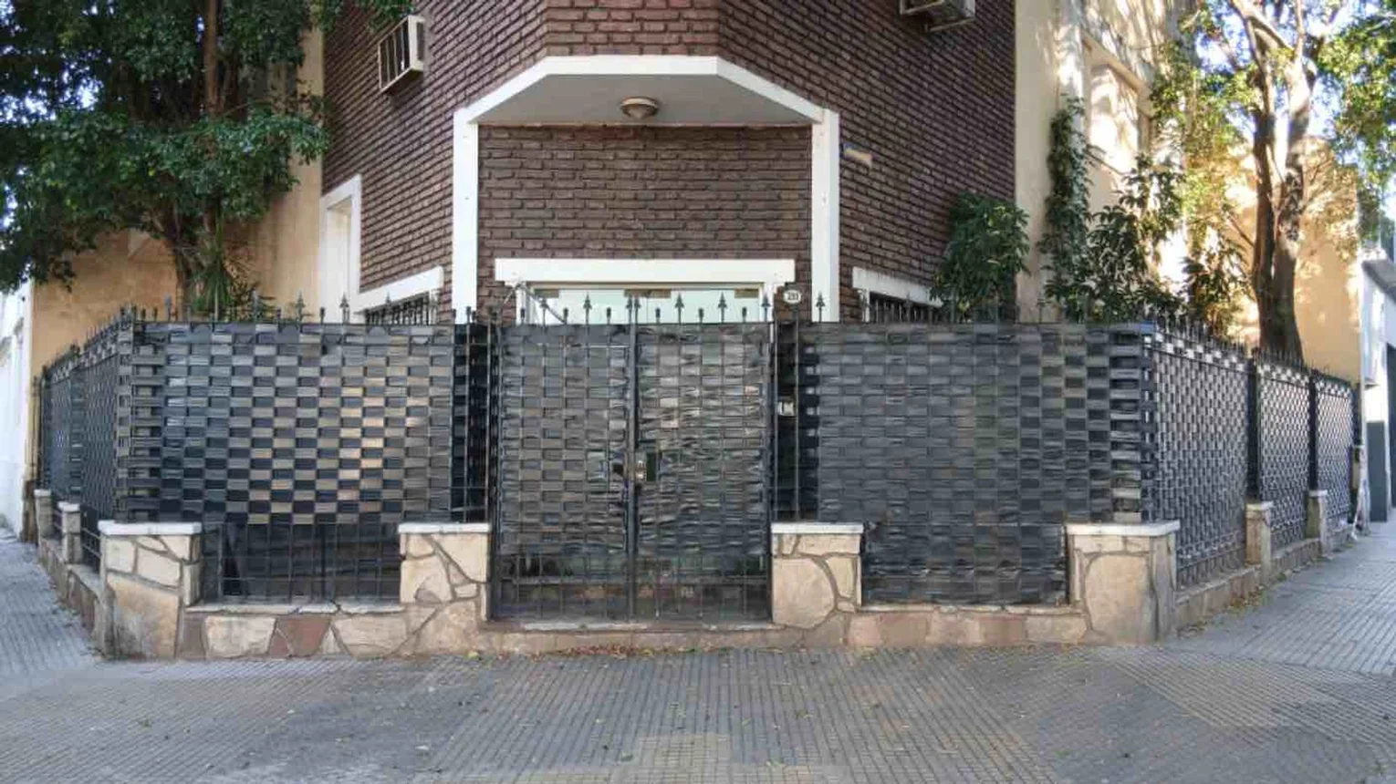 Casa de 6 ambientes en venta en Liniers, Cuzco 300, foto 2