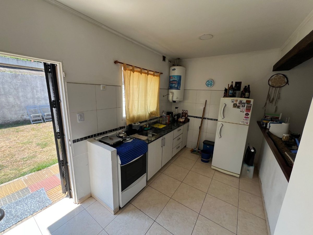 Foto 17 — CASA 3 AMBIENTES RECICLADA EN VENTA – CASTELAR