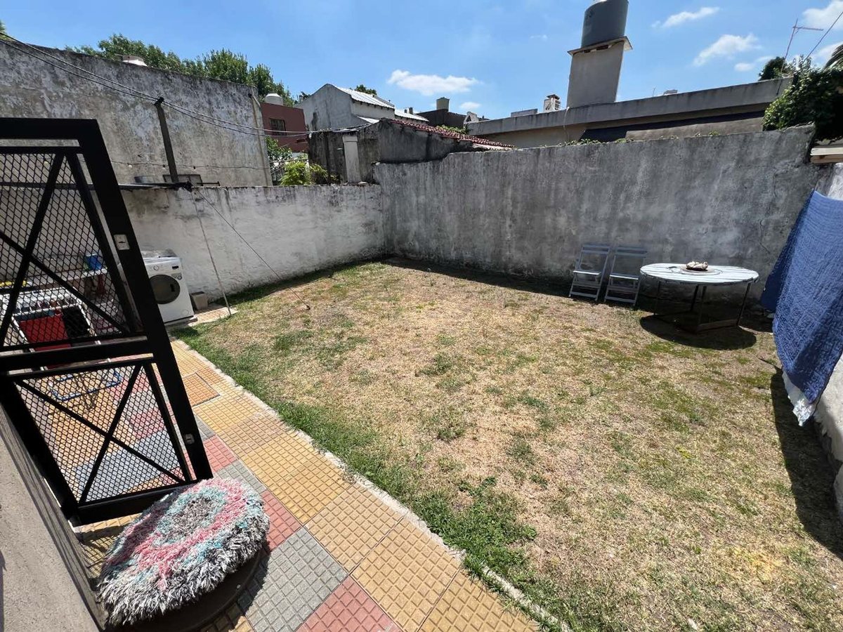Foto 32 — CASA 3 AMBIENTES RECICLADA EN VENTA – CASTELAR
