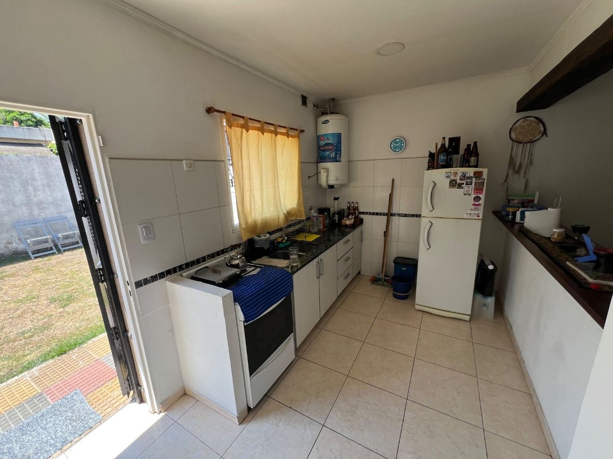 Foto 16 — CASA 3 AMBIENTES RECICLADA EN VENTA – CASTELAR