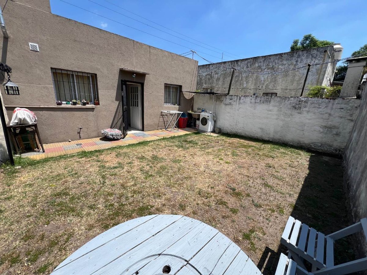 Foto 29 — CASA 3 AMBIENTES RECICLADA EN VENTA – CASTELAR