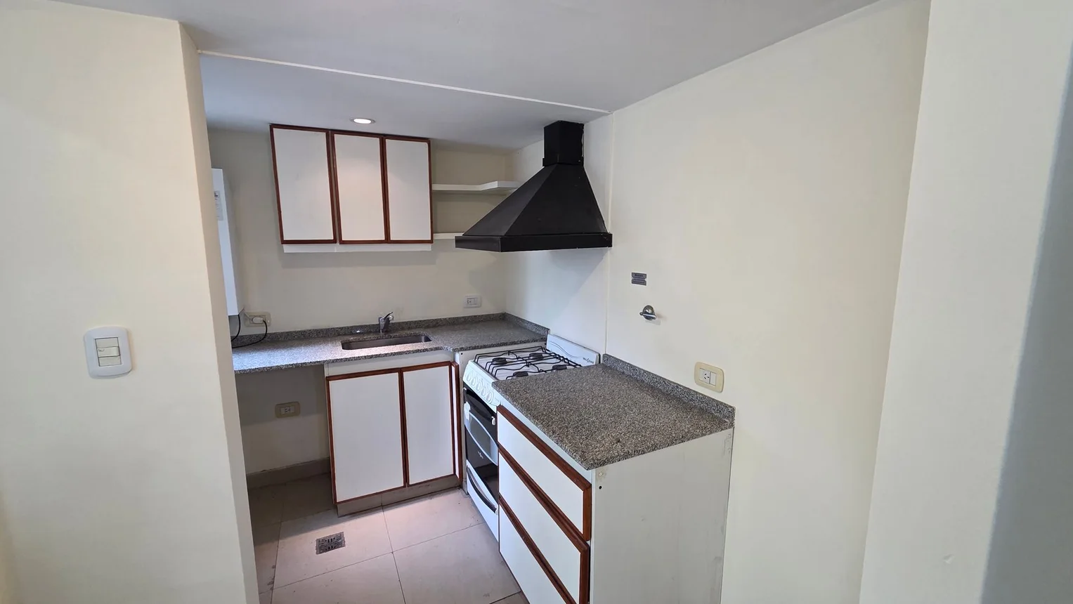 Monoambiente en alquiler en Pilar, Champagnat 1100, foto 5