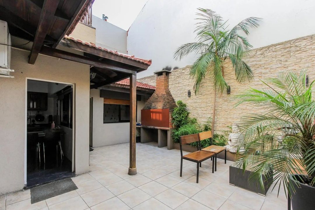 VENTA CASA 4 AMB  PATIO LINIERS 2 COCH